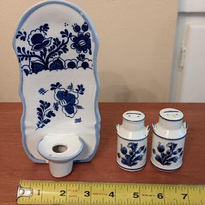 Delft kitchen accessories