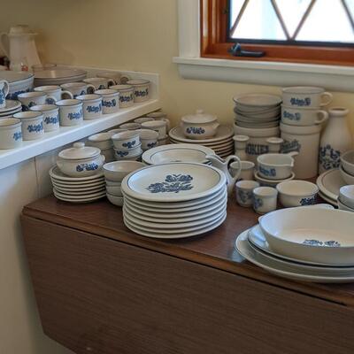 Large set of Pfalzgraff