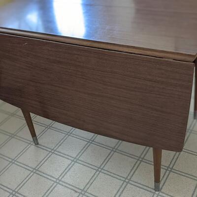 Formica top kitchen table