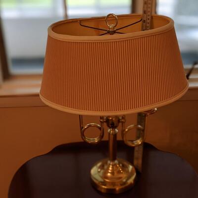 Colonial table lamp 3