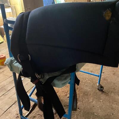 Bareback saddle