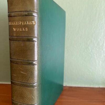 LOT 58 - Complete Works of Shakespeare - W.J. Craig - 1930