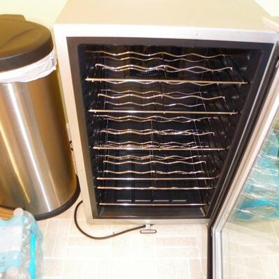 Never used, Wine cooler "Whynter Mfg."