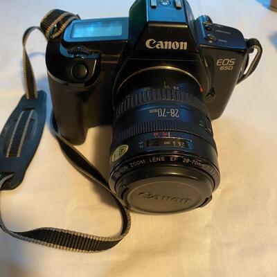 Canon 35 mm camera EOS 650 with accessories