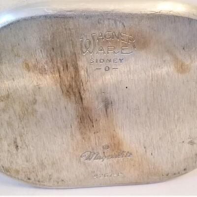Lot #132  Large Magnalite Roaster with Insert