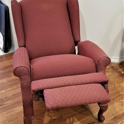 Lot #145  Lazy-Boy Recliner - very clean