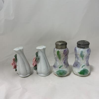 [26] VINTAGE | Two Sets Salt and Pepper Shakers | Victorian Hand Painted