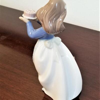 Lot #165  LLADRO Nao figurine - Girl with Birthday Cake