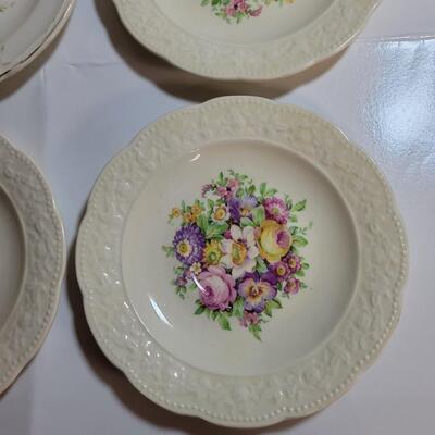 4 more saucers