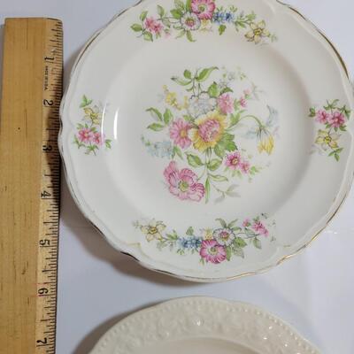 4 more saucers