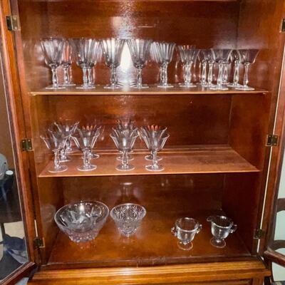 China Cabinet / upright double door 