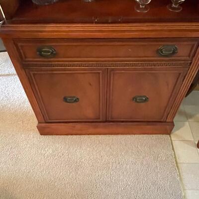 China Cabinet / upright double door 