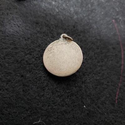 75 - Religious Accessories and Items