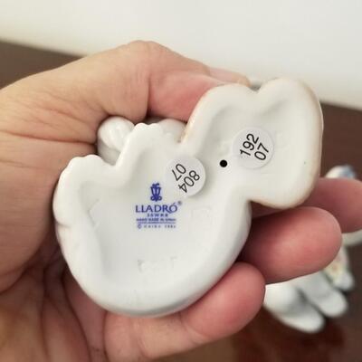 Lot #178  Two pieces LLADRO - figurines
