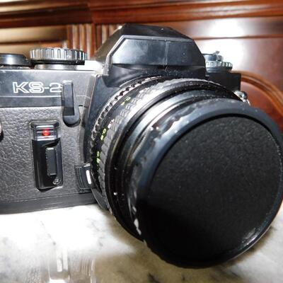 Vintage 35mm SLR Camera & Lens Photography Lot