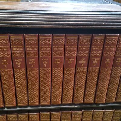 Encyclopedia Britannica 1937 Volume Set + Wood Book Case 24 Books