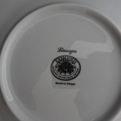 LOT 659 EXIMIOUS LIMOGES PLATES AND BAKEWARE