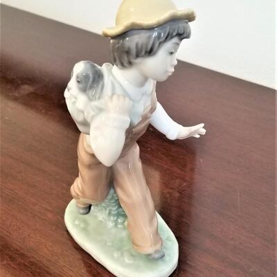 Lot #192  Lladro Nao Figurine