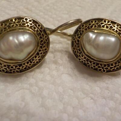 Vintage pearl earrings with gold plated sterling. 