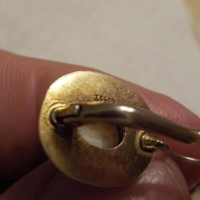 Vintage pearl earrings with gold plated sterling. 
