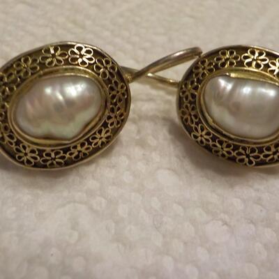 Vintage pearl earrings with gold plated sterling. 