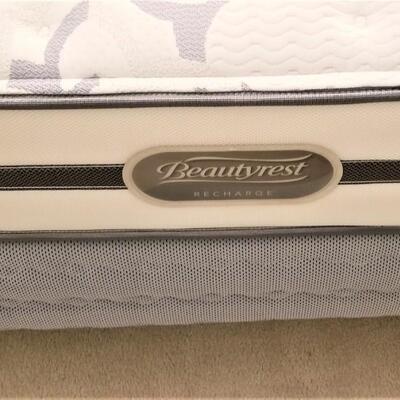 Lot #197  Queen Bed w/Beauty Rest Mattress set - Brass headboard