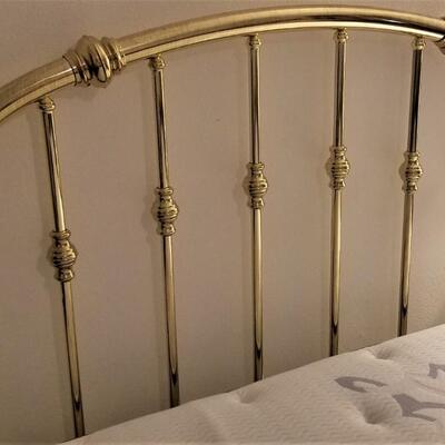 Lot #197  Queen Bed w/Beauty Rest Mattress set - Brass headboard