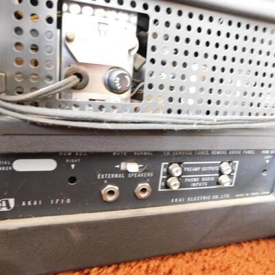 Vintage AKAI 1710 Reel to Reel Tape Recorder Player