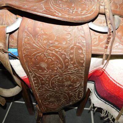 Horse Saddle & Under Blanket Hereford Brand Texas Yoakum