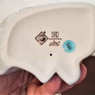 Lot #202  Lladro Nao Figurine in Box