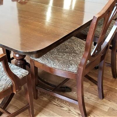 Lot #205  Vintage Dining Room Table and Six Chairs