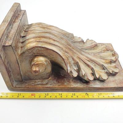SET OF 2 DECORATIVE WALL CORBELS
