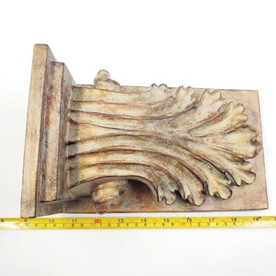 SET OF 2 DECORATIVE WALL CORBELS