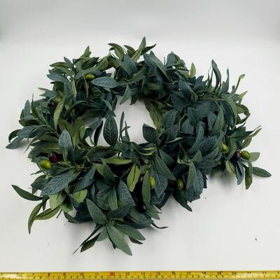 ARTIFICIAL FLORAL SPRAY AND GREEN GARLAND BRANCH 