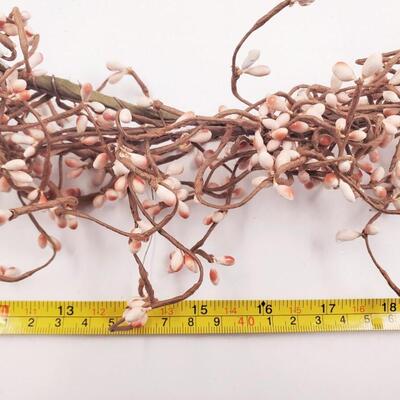 PIP BERRY GARLAND LOT OF 2