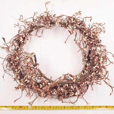 PIP BERRY GARLAND LOT OF 2