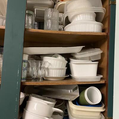Lot 40- Misc. kitchen items, pyrex, corning ware, misc. glassware