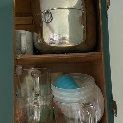 lot 43- Misc. kitchen items, pots, pyrex, glassware, pyrex teal mixing bowl set