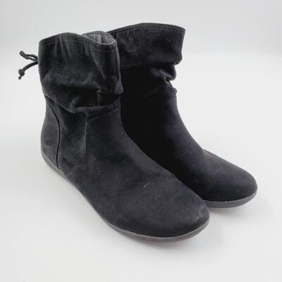 ARIZONA JEANS BLACK ANKLE BOOTS  SIZE 6 1/2