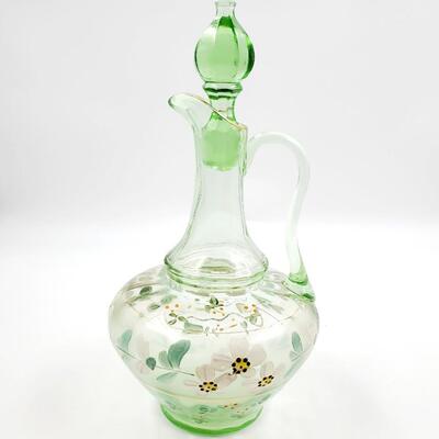 GREEN GLASS DECANTER WITH GLASS TOP STOPPER AND GLASSES 