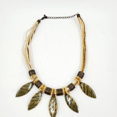DANGLE METAL BEADED EARTH TONED NECKALCE WITH LOBSTER CLAW CLASP