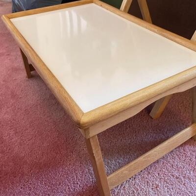 lot 116- Standing fold up table, fold up tray