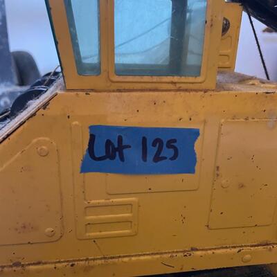 lot 125- Nylint vintage metal construction truck