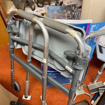 lot 170- medical chair, bath handle, bedside toilet, cane