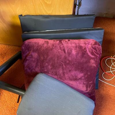 lot 171- (3) seat cushions, office chair