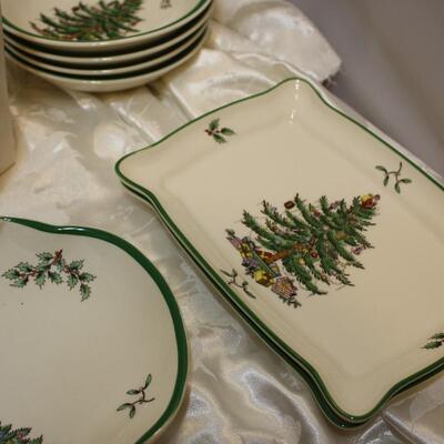 54 Pieces SPODE Christmas china dinner serving accent JS/LG - LOCAL CORVALLIS PICK UP ONLY