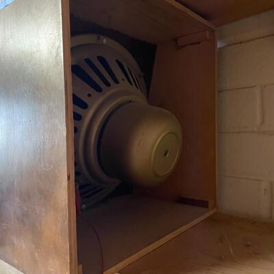 lot 176- vintage speaker