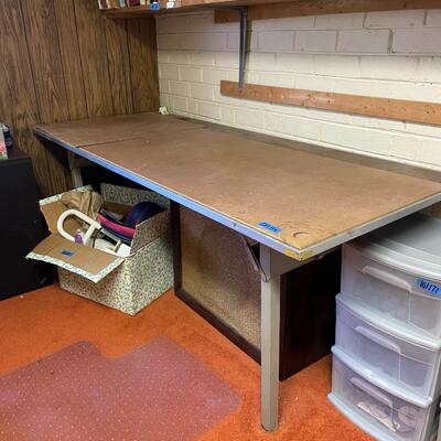 lot 184- desk (73 in. wide, 30 in. long, 30 in. tall)