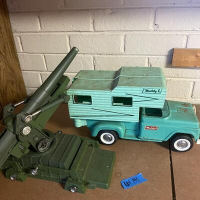 lot 195- vintage military toy, vintage buddy l car