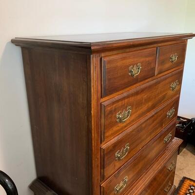 #30 Beautiful Real Wood Seven Drawer Dresser